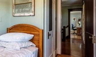 151 Burke St, Appomattox, VA 24522