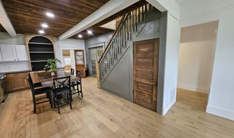 3073 State Highway Ww, Aurora, MO 65605