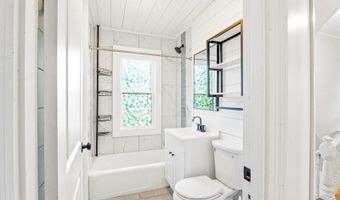 80 Pearl St, Bangor, ME 04401