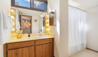 5070 Likini St 307, Honolulu, HI 96818