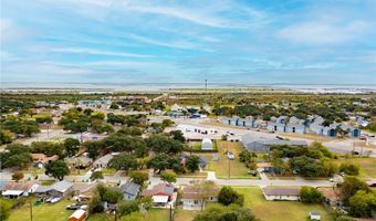 404 N Whitney St, Aransas Pass, TX 78336