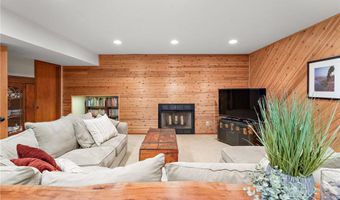 4815 120th St W, Apple Valley, MN 55124
