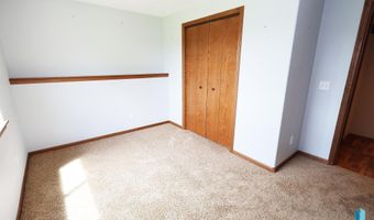 503 David Ave, Baltic, SD 57003