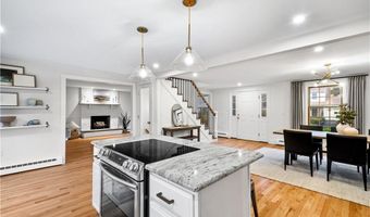 14 Sheri Dr, Coventry, RI 02816
