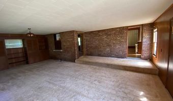 319 N 10th St, Atchison, KS 66002