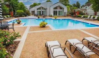 626 Highview Circle Dr, Ballwin, MO 63021