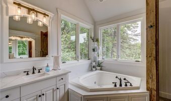 13645 Valley Creek Trl S, Afton, MN 55001