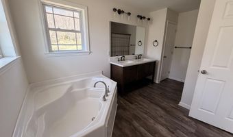 360 Rainbow Ln, Asbury, WV 24916