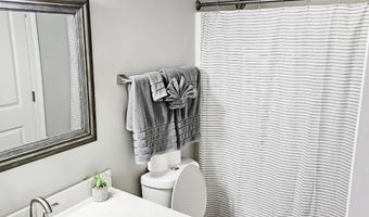 183 Mcdonnell Ave 305, Biloxi, MS 39531