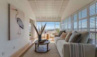 221 Highland Dr, Aptos, CA 95003