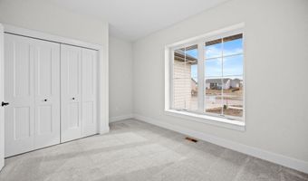 5517 Greene St, Ames, IA 50014