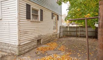 411 W 40th St, Ashtabula, OH 44004