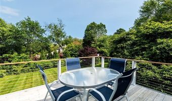 48 Wright Ln, Jamestown, RI 02835