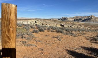 930 S Shelter Cove Dr, Big Water, UT 84741