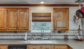 5925 Scotland Rd, Bentonia, MS 39040