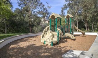 2327 Orchard View Ln, Escondido, CA 92027