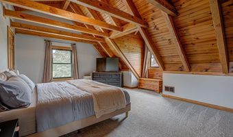 10902 N Hogan Rd, Aurora, IN 47001