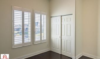 372 Foxboro Dr, Avon, IN 46123