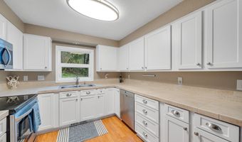 1102 S 3RD Ave, Rockaway Beach, OR 97136
