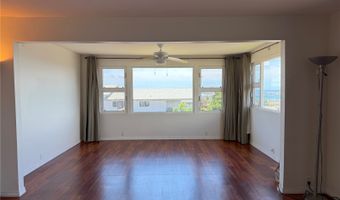 98-1774 Kupukupu St, Aiea, HI 96701
