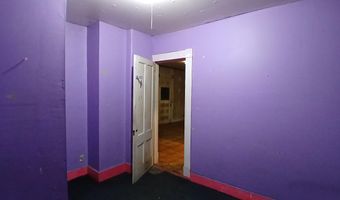 12 Pleasant St, Barre, VT 05641