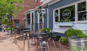 110 E SPRING St, Alexandria, VA 22301