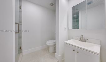 52 Camden Dr, Bal Harbour, FL 33154
