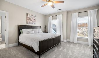 30 Lenihan Ln, East Greenwich, RI 02818