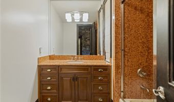 33 Promontory Ridge Dr, Las Vegas, NV 89135