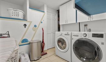 75 Linda Dr, Bridgeport, CT 06606