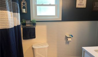 1124 E 17th St, Ashtabula, OH 44004