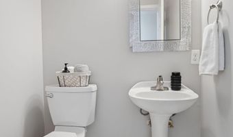 43197 WAYSIDE Cir, Ashburn, VA 20147