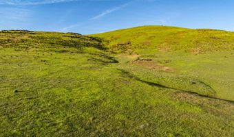 312 Sky Ridge Rd, Ashland, OR 97520