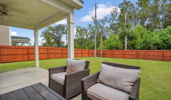 33 Chinquapin St, Beaufort, SC 29906