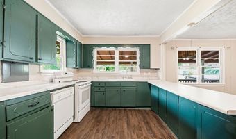 104 Elm St, Adairsville, GA 30103