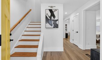 907 LAWRENCE St NE, Washington, DC 20017