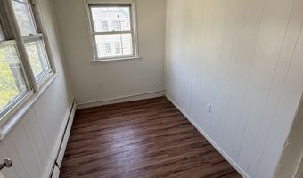 133 W 20TH St, Bayonne, NJ 07002