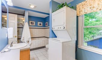 3310 Lake Johanna Blvd, Arden Hills, MN 55112