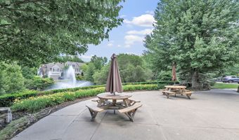 51 Faith Ln 51, Danbury, CT 06810