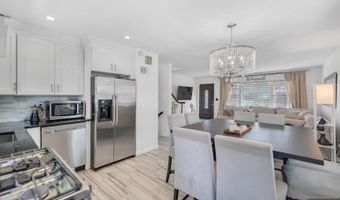 201 Maiden Ln, Bergenfield, NJ 07621