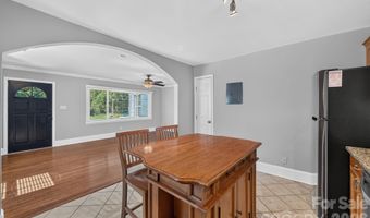 1323 Carolyn Dr, Charlotte, NC 28205