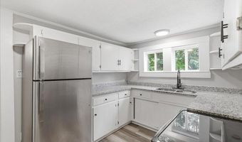 4 McGee St, Belton, SC 29627