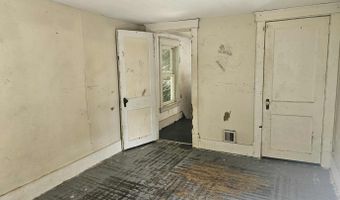 71 Boothby St, Augusta, ME 04330