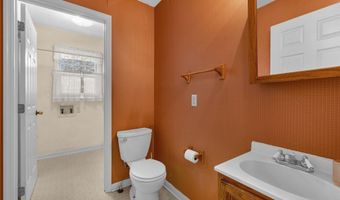 102 Stewart St, Albertville, AL 35950