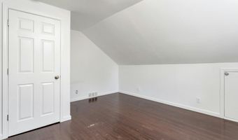 124 Minturn Pl, Bridgeport, CT 06606