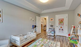 6301 EDSALL Rd 122, Alexandria, VA 22312