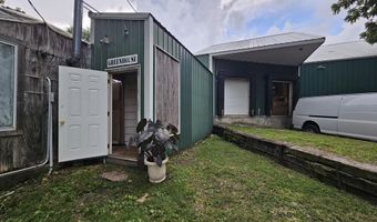 1157 E Dade 186, Ash Grove, MO 65604