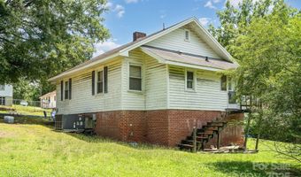 210 Lincoln St, Badin, NC 28009