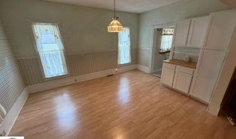 714 N Ct, Alma, MI 48801