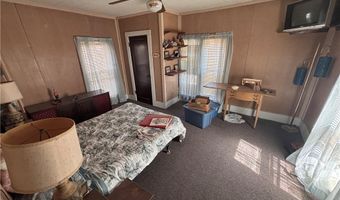 223 NE 6th St, Abilene, KS 67410